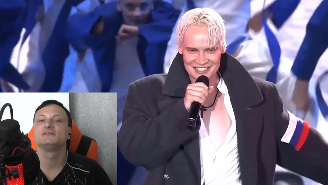 Олег газманов 1990. Олег газманов 1991 эскадрон. Газманов и группа эскадрон. Песня эскадрон в исполнении шамана слушать. Газманов есаул 1991.