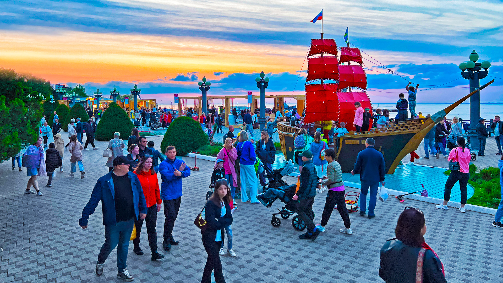 Анапчане грушко. В анапе открылся пляжный сезон. Анапа море 2023. Анапа климат. Анапчане на ютубе.