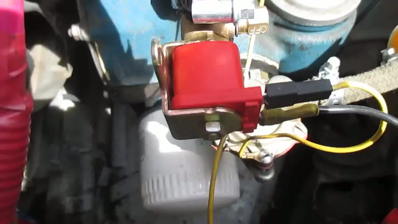 карбюратор кейхин 1 пропали холостые обороты. машина заводится и глохнет причины. плавают обороты на холостом ходу альфа 110. датчик холостого хода на мопеде 110 кубов. снегоход глохнет на ходу.