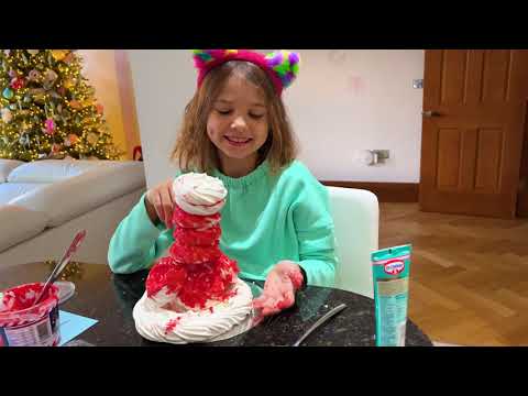 Макс челлендж. Мистер Макс самое вкусное мороженое. Катя и Макс ЧЕЛЛЕНДЖ С едой. Видео ЧЕЛЛЕНДЖ С едой с Катей и Федором. Катю и Макса ЧЕЛЛЕНДЖ 24 часа на кухне в своих цветах.