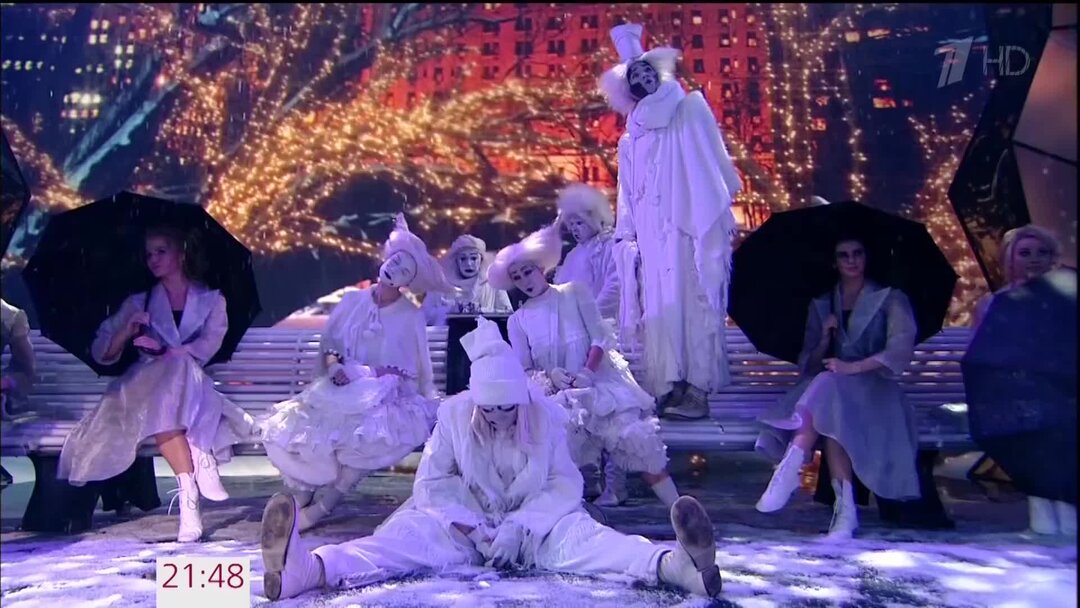 Варум а снег идет. А снег идет варум. Анжелика варум 1997. А снег идет варум. Анжелика варум 2021.