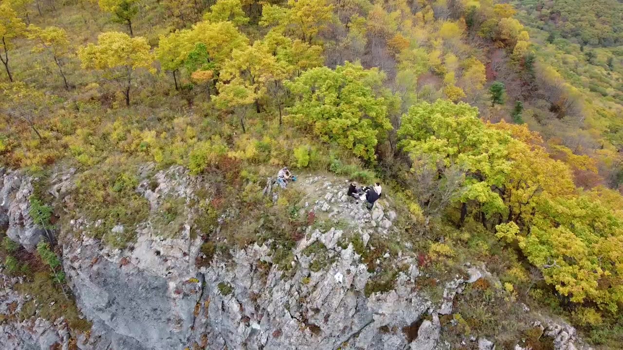 Чандолаз крупнейший древний риф егэ. Чандолаз Приморский край. Хребет Чандолаз Приморский. Екатерининский хребет и Чандолаз Приморский край. Горы партизанского района Приморский край.