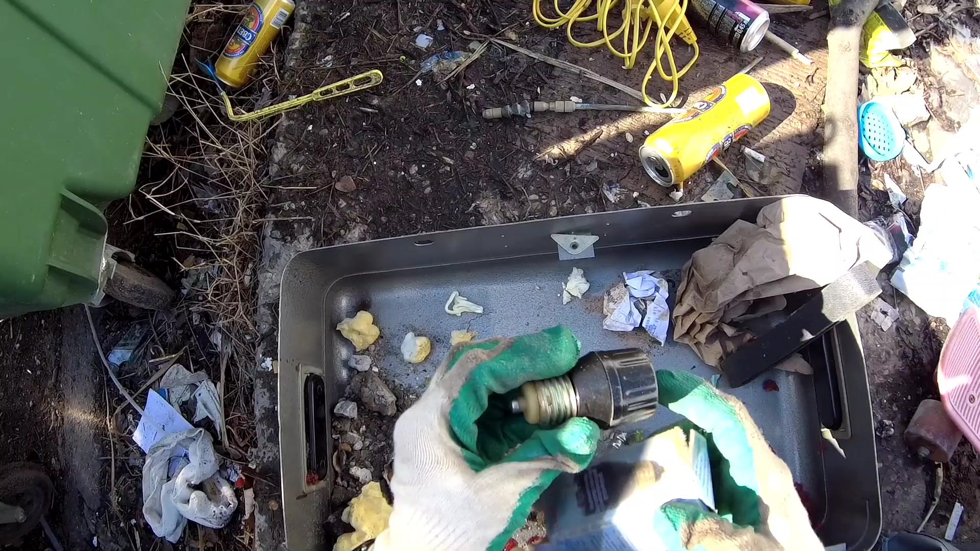 Вторсырье у моря краснодарский. Утилизация мусора. Находки на свалках и помойках. Mucor. Находки в мусорке часть 264.