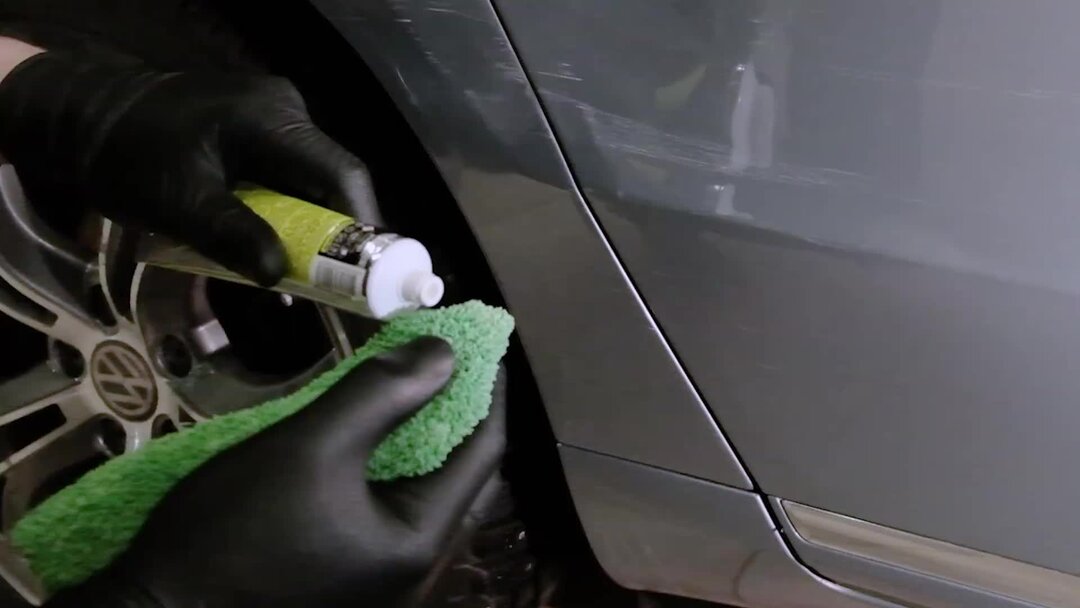 Показываем, как заделать мелкие царапины на кузове автомобиля своими ...