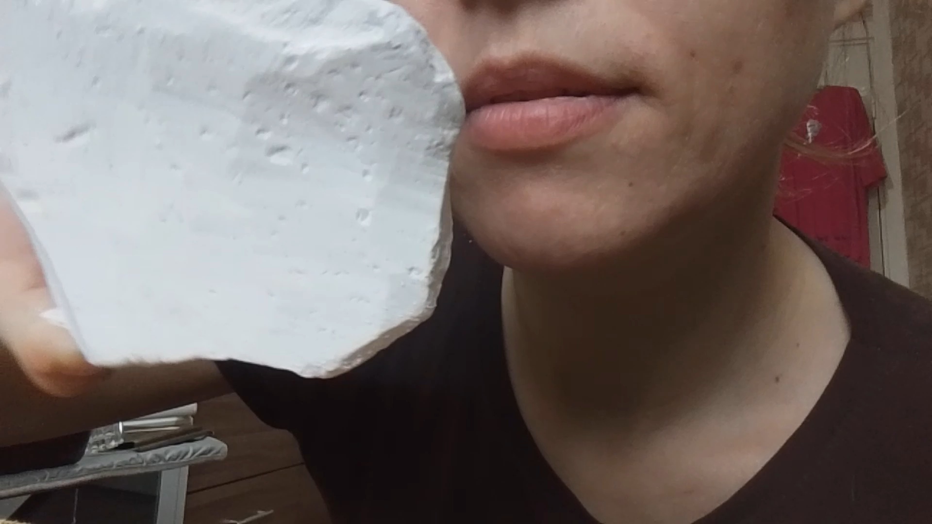 Меловой хруст. Мокрый мел. мел хруст. измельчения мокрого мела.