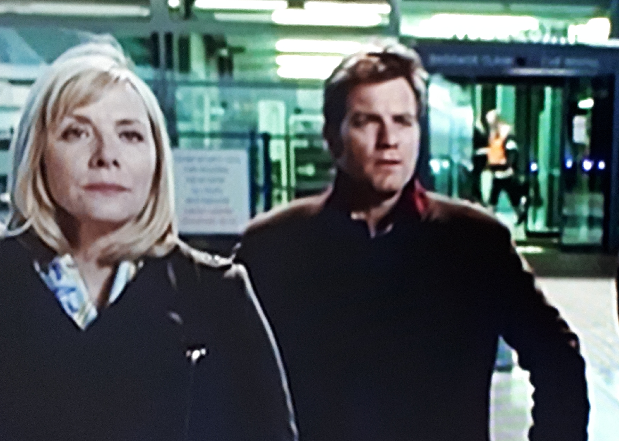 Преступления небольшой тяжести и средней тяжести. Правонарушение преступление и деяние. Преступления против половой неприкосновенности. Уголовное преступление. Преступление конечно.