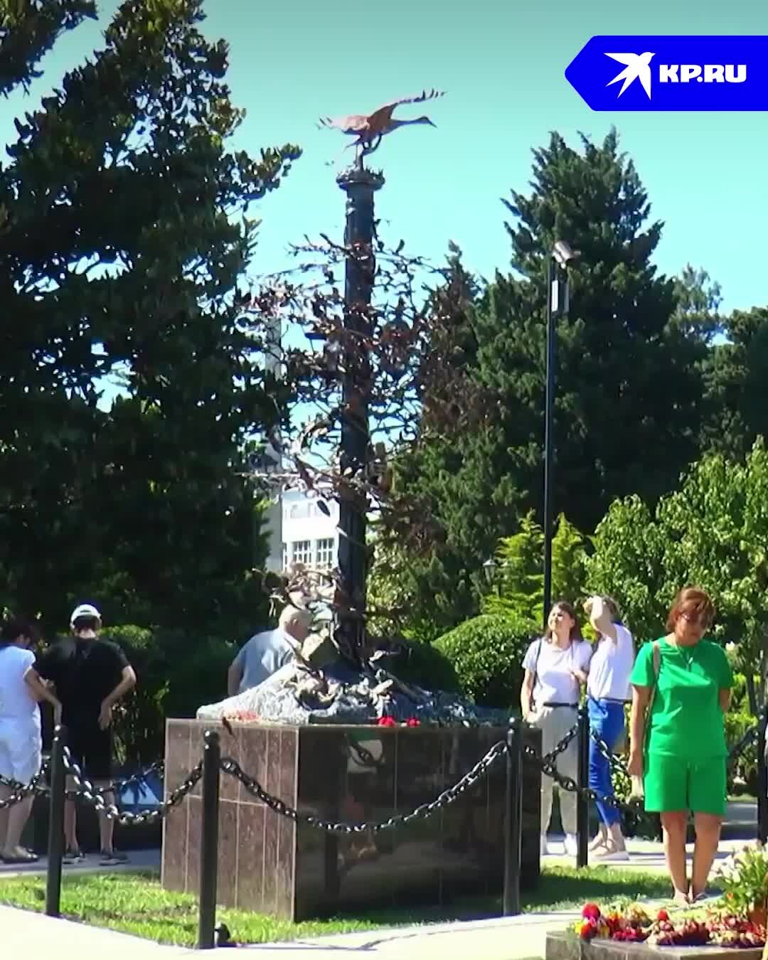 Памятник журавли в осетии