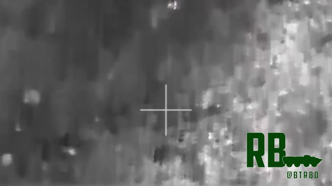 Дроны для ночной съемки. Беспилотник в ночном небе. Ночная атака дронов. Ночной дрон. Дроны в небе ночью.