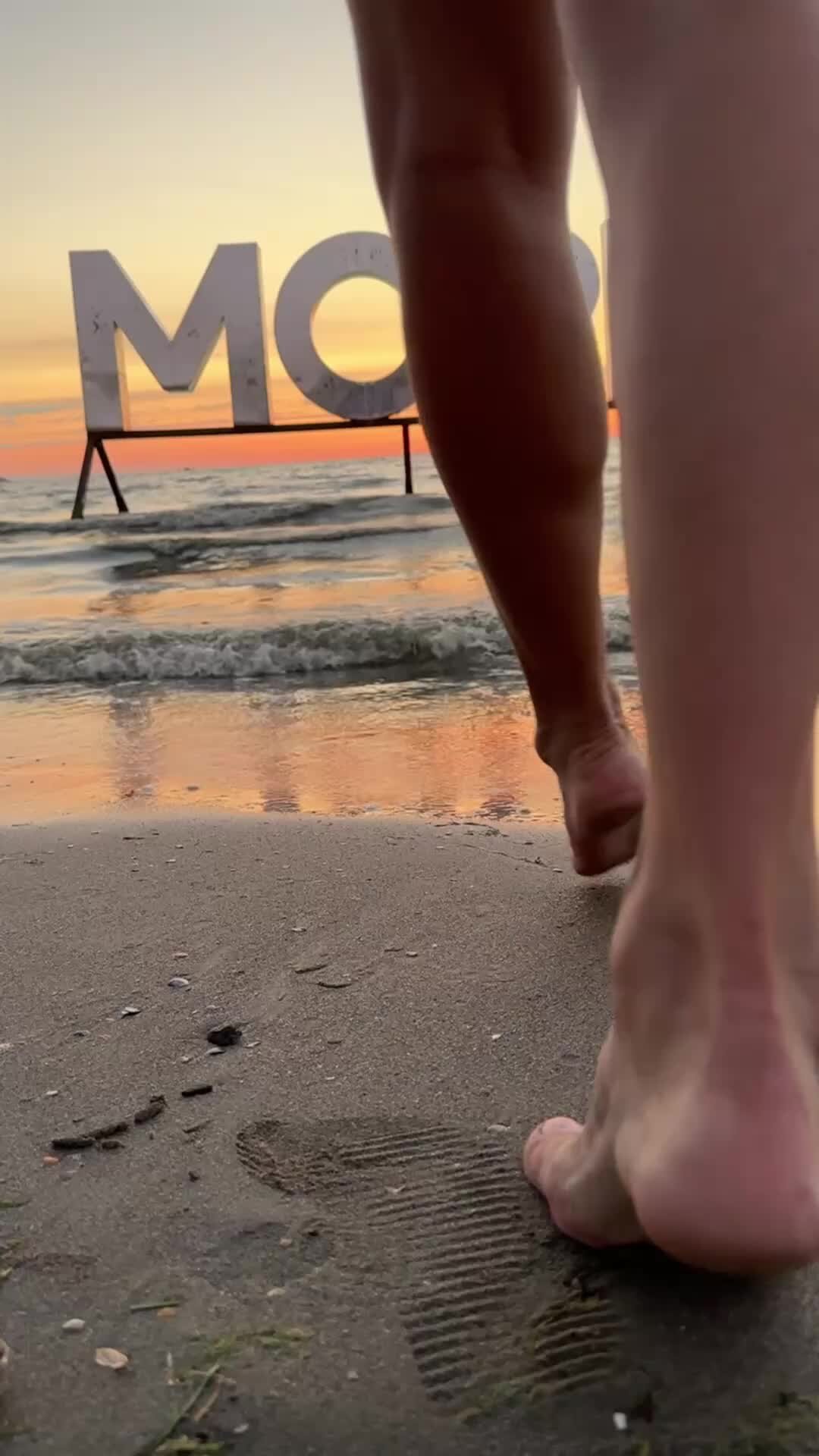 Когда нет моря снаружи есть море внутри. Когда нет моря снаружи есть море внутри. Море надпись. Когда нет моря снаружи есть море внутри. Жизнь фото.