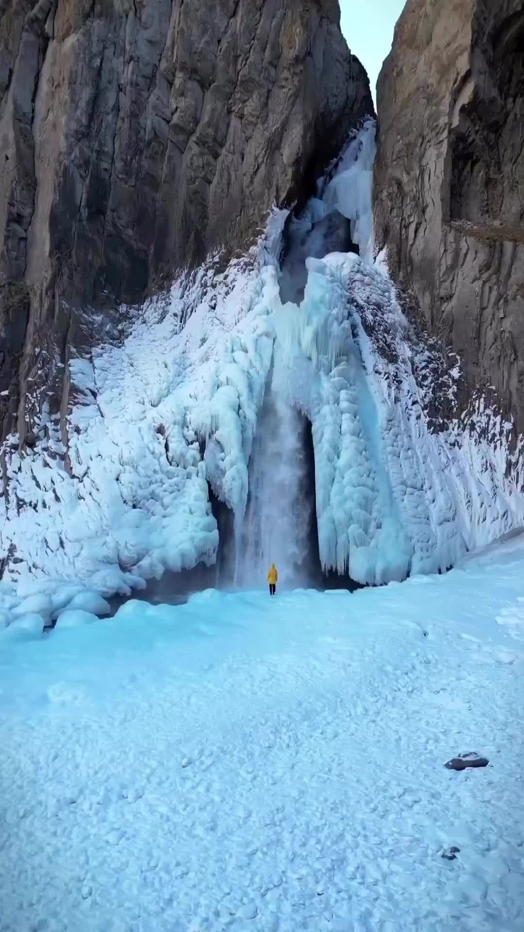 Каракая Су водопад