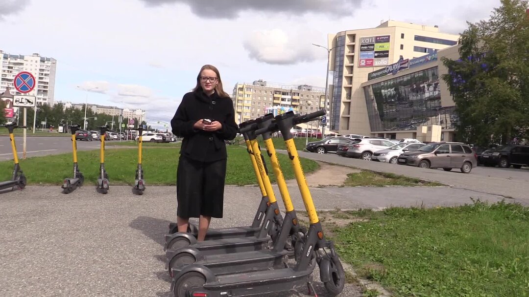 Как пользоваться электросамокатом. Как пользоваться электро самокатом на улице.
