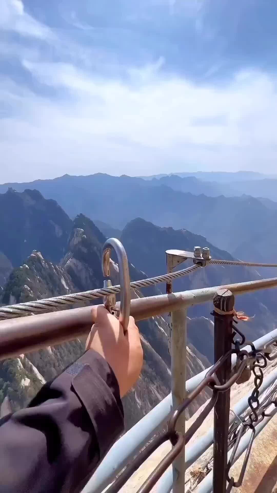 Mountain Huashan Dragon Tail