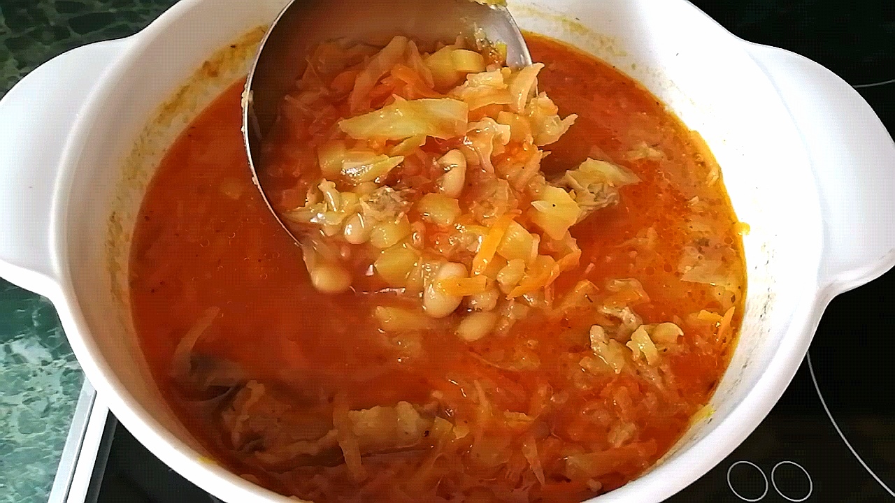 Щи это они. Наваристые щи. Щи на вкус. Щи с капустой. Щука щи всю ночь варила.