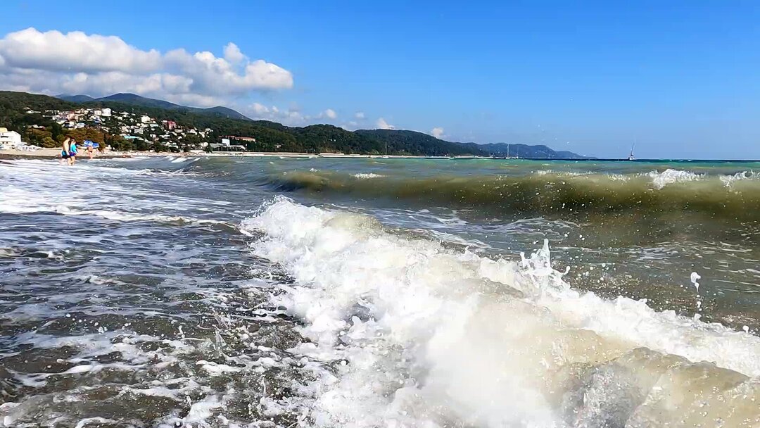 Прогноз погоды лазаревское море. Лазаревское 2023. Лазаревское море. Море в Лазаревском сейчас. Река Псезуапсе Лазаревское фото.