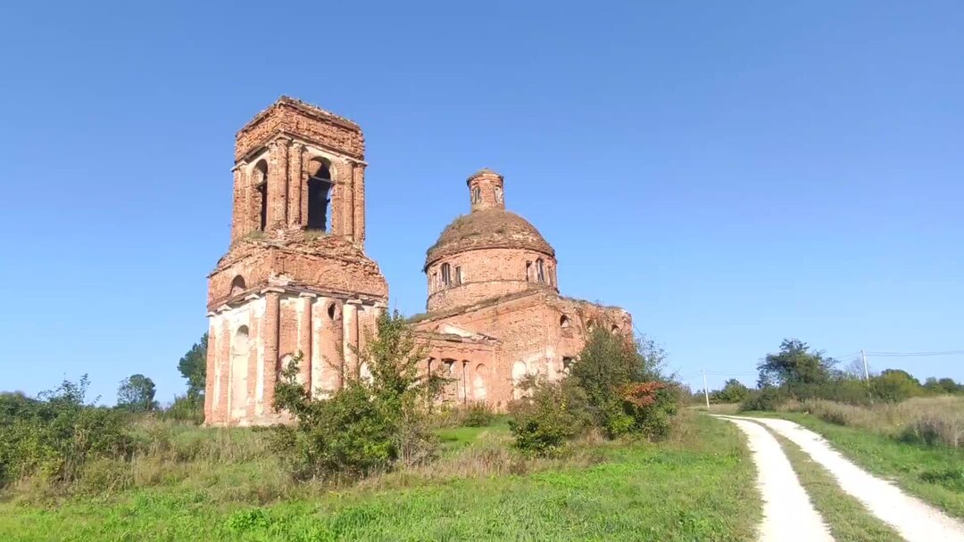 Остров Ярославская область заброшенный храм