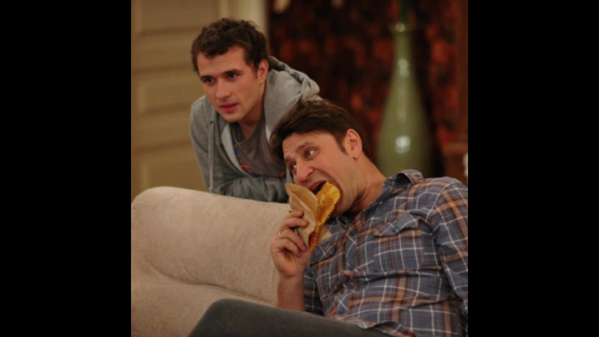 Семья букины счастливы вместе. Друг букина. Друг букина. Счастливы вместе букины. Букины.