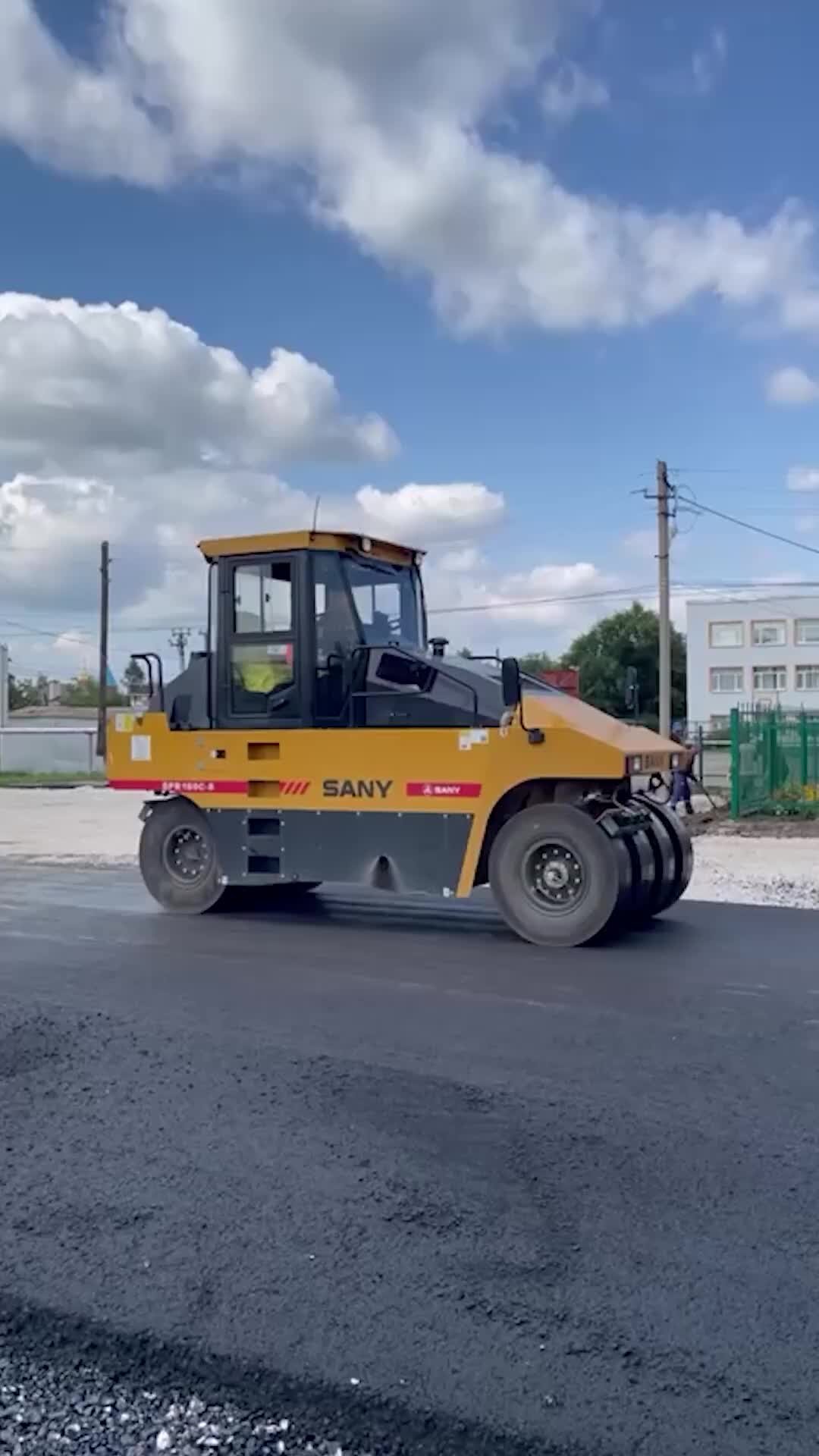 Строительные машины | Пневмоколесный каток SANY SPR160C-8. Надежный  асфальтовый каток из Китая. Работает в Самаре с катком AMMANN и показывает  себя на высоком уровне. Чувствительное и точное воспроизведение операций. |  Дзен