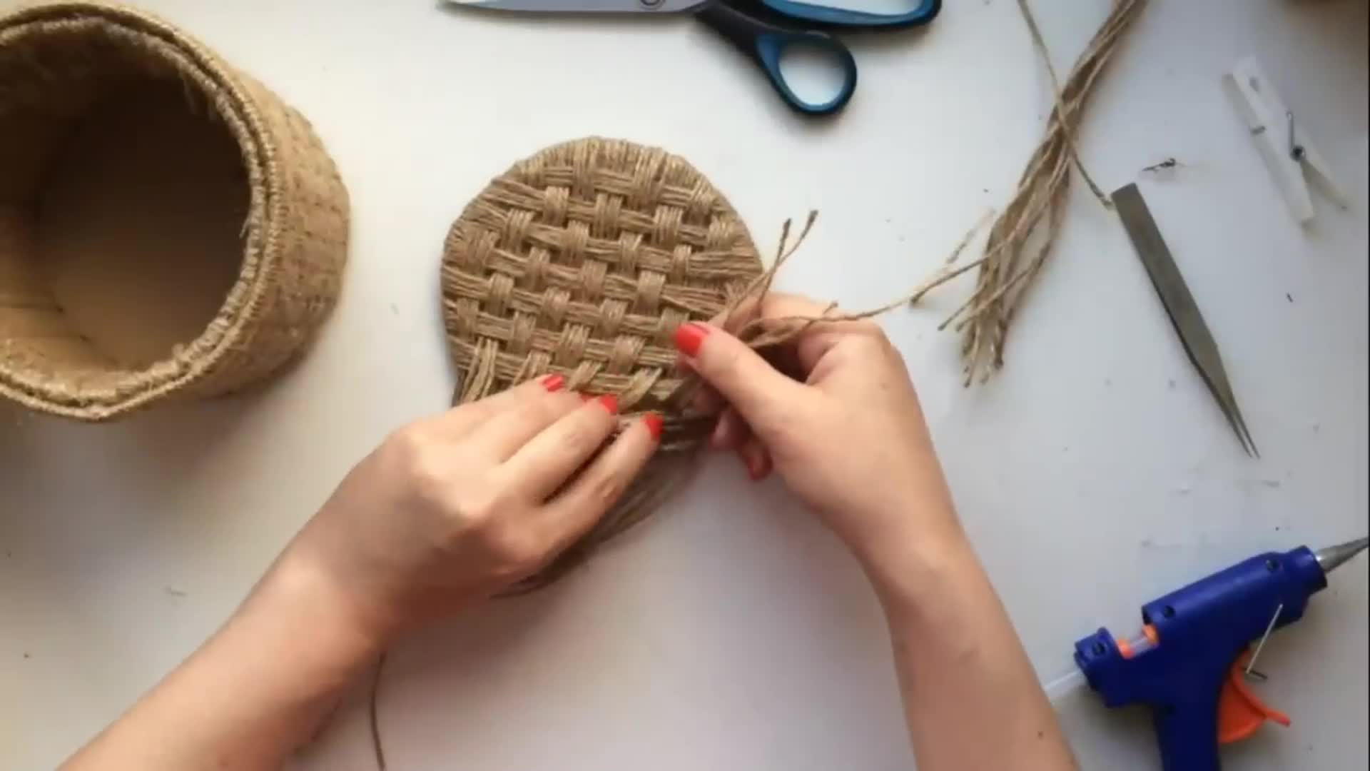 Плетение из джута
