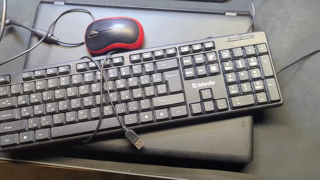 Скупил нерабочий ноутбук у женщины за 2000 рублей - сколько можно ...