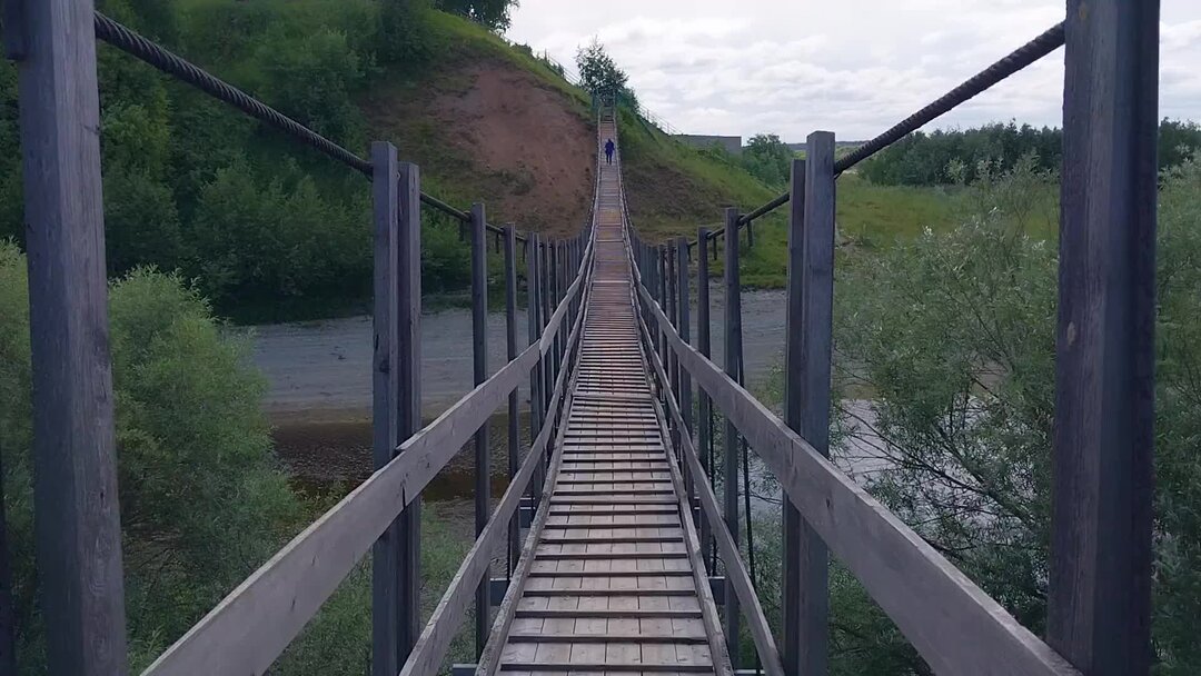 Подвесной мост в Сузуне