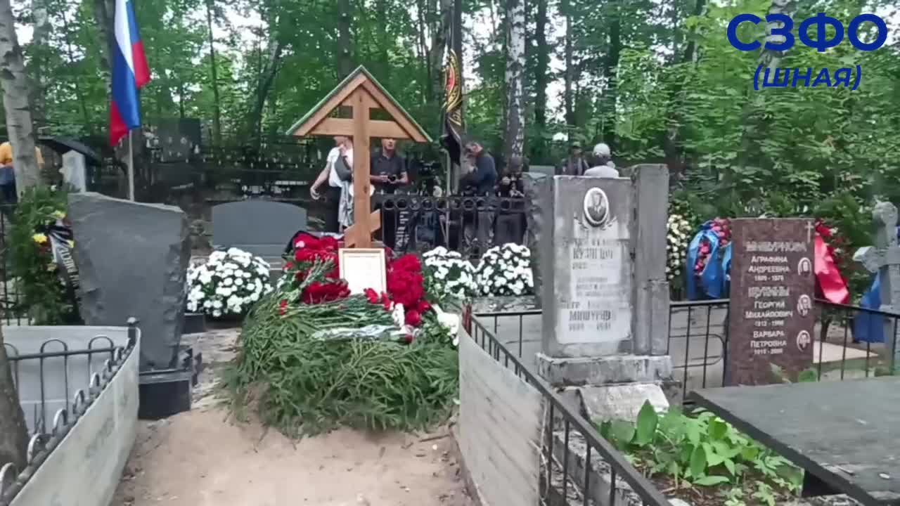 тальков могила. кладбище пригожина. северное кладбище уралмаш. новодевичье кладбище фурцева. могила юлии норкиной на новодеревенском кладбище.