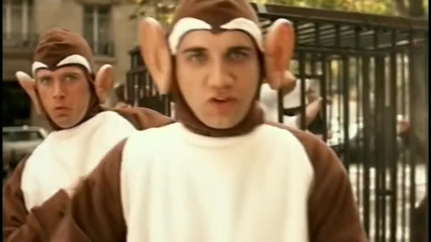 Bloodhound gang bad touch перевод. Bloodhound gang - the Bad Touch карлик. Блуд хаунд ганг клипы. Bloodhound gang the Bad Touch девушки из клипа. The Bad Touch французы.