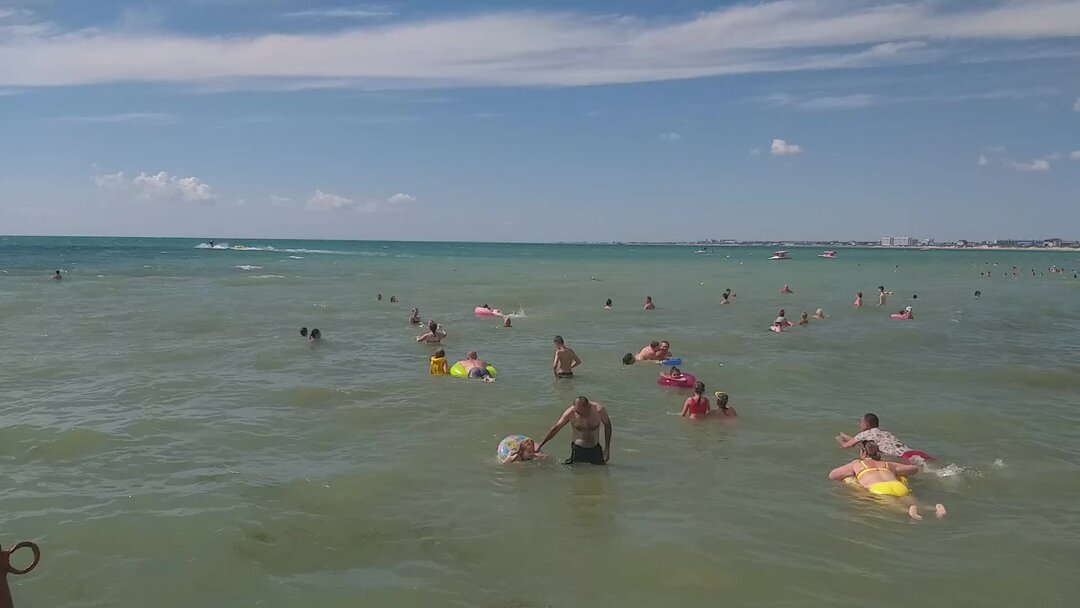 Отдых август 2023 море. Отдых август 2023 море. Пляж джемете август 2021. Дюны в кучугурах. Водоросли анапа 2020 на пляже.