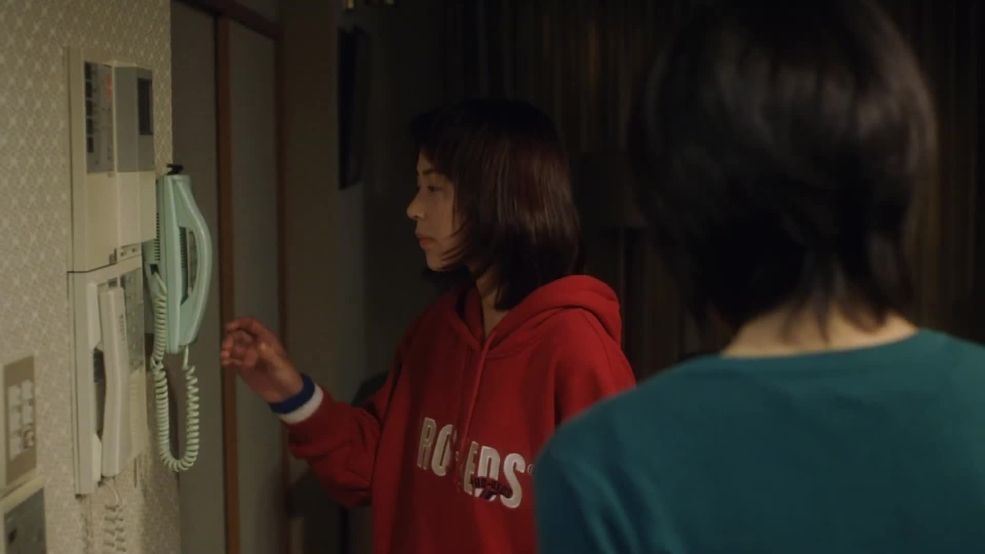 Оставленные 2023 субтитры. Оставленные 2023 субтитры. Тори кобра кай. Тайлер рейк 2023. Фильм русский звонок из будущего.