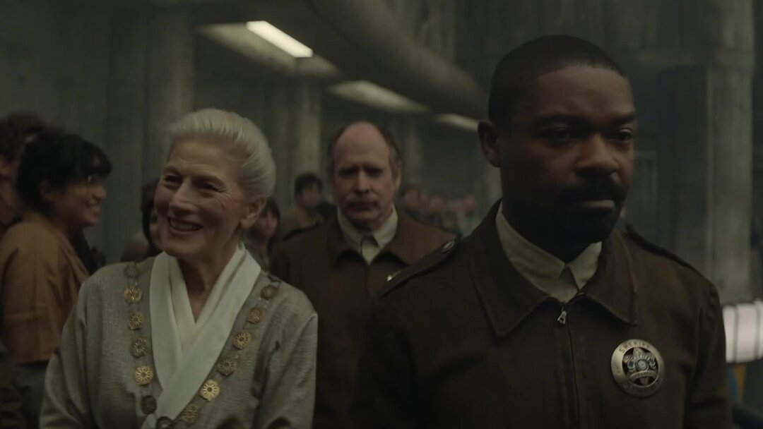 285 лет 10000 человек сидят в бункере и думают что Земля отравлена ...