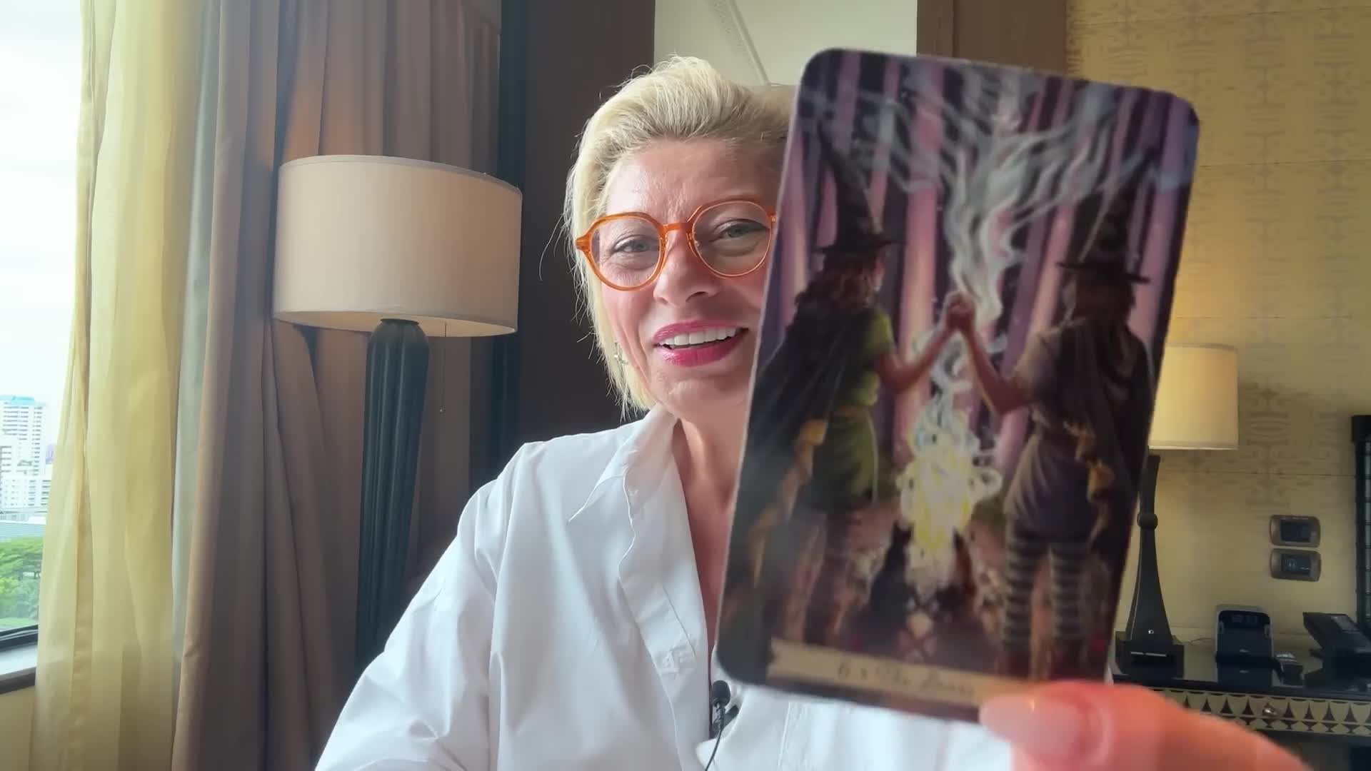 Гороскоп козерог на сентябрь от анжелы перл. Angela Pearl Таро. Реклама в Нью-Йорке 2024 Angela Pearl