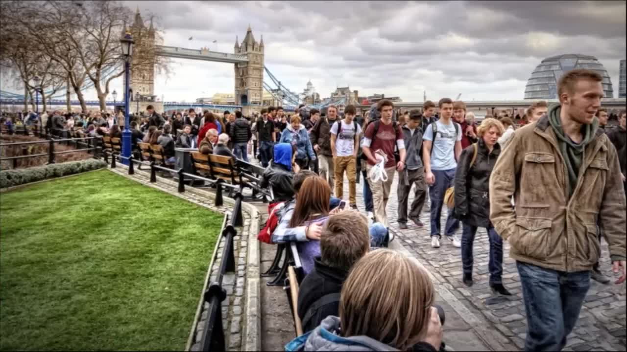 London life. Жители Лондона. Англия люди. Великобритания туристы. Британия люди.