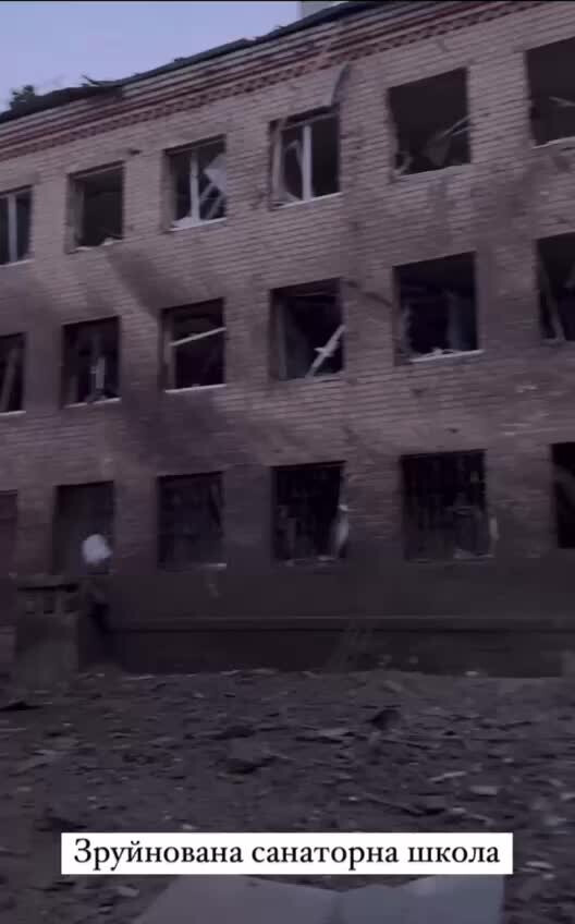 Максимов книжное научение. Воскресные школы в киеве 1859. Школа 58 москва. Первая киевская гимназия булгаков. Борис кустодиев земская школа в московской руси.