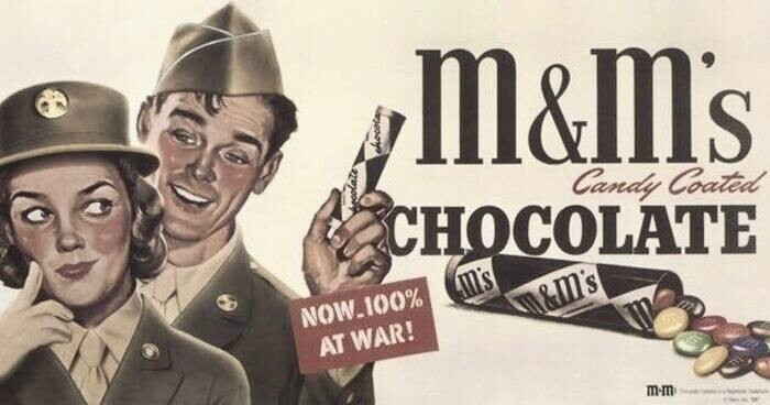 Небольшой интересный факт: популярные сегодня конфеты  M & M's стали таковыми, благодаря армии США. Они были созданы специально для солдатских пайков в 1941 году.