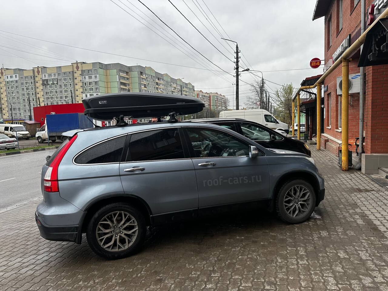 Установка автобокса 425л на Honda CR-V III в Туле – вид сбоку