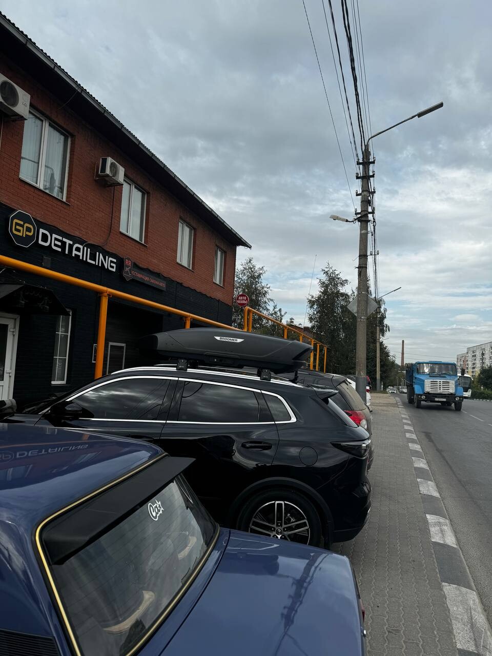 Установка багажника и автобокса 430л на Changan CS55 Plus / Uni S в Туле