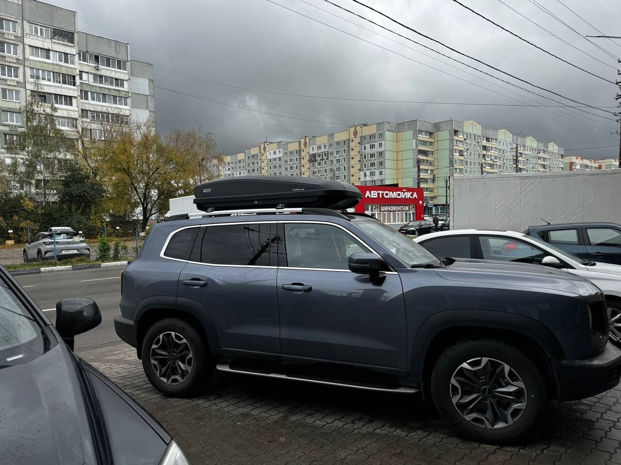 Установка багажника и автобокса 425л на Haval Dargo в Туле