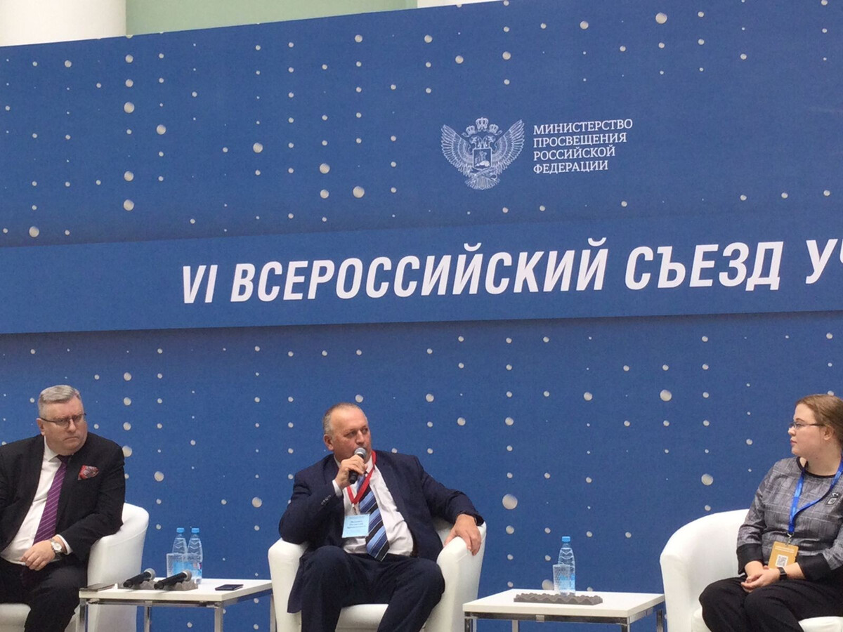 Продолжение интервью на радиостанции "Говорит Москва" БИНЕВ: А расскажите, пожалуйста, что сейчас происходит в сельской России? Вот растут цены.