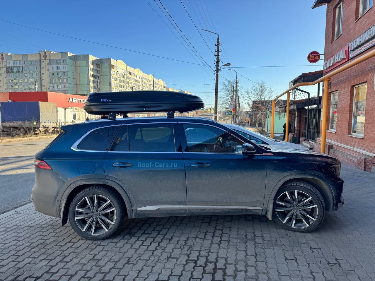 Установка багажника и автобокса 470л на Geely Monjaro в Туле