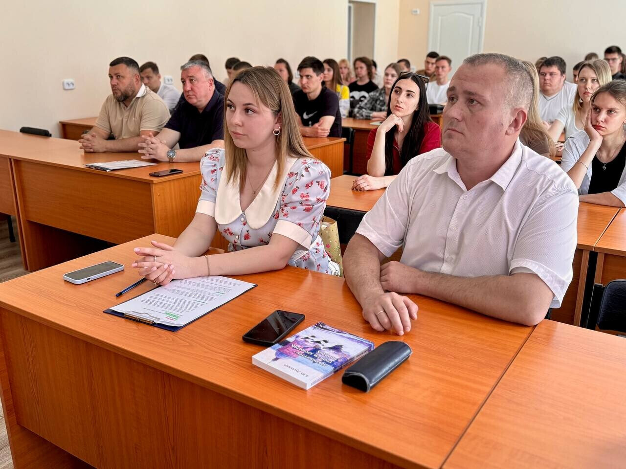 https//avatars.dzeninfra.ru/get-zen_brief/271828/pub_6842dd2452feee030f27e642_6842dda98d96083cfaafe716/scale_2400