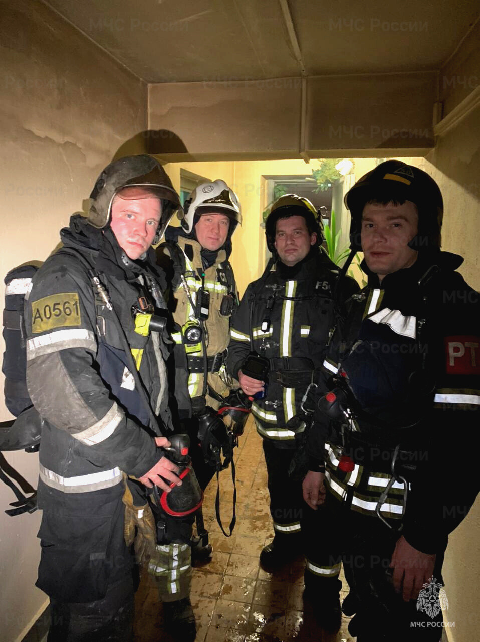 Шесть человек пострадали при пожаре в жилом доме в центре Москвы