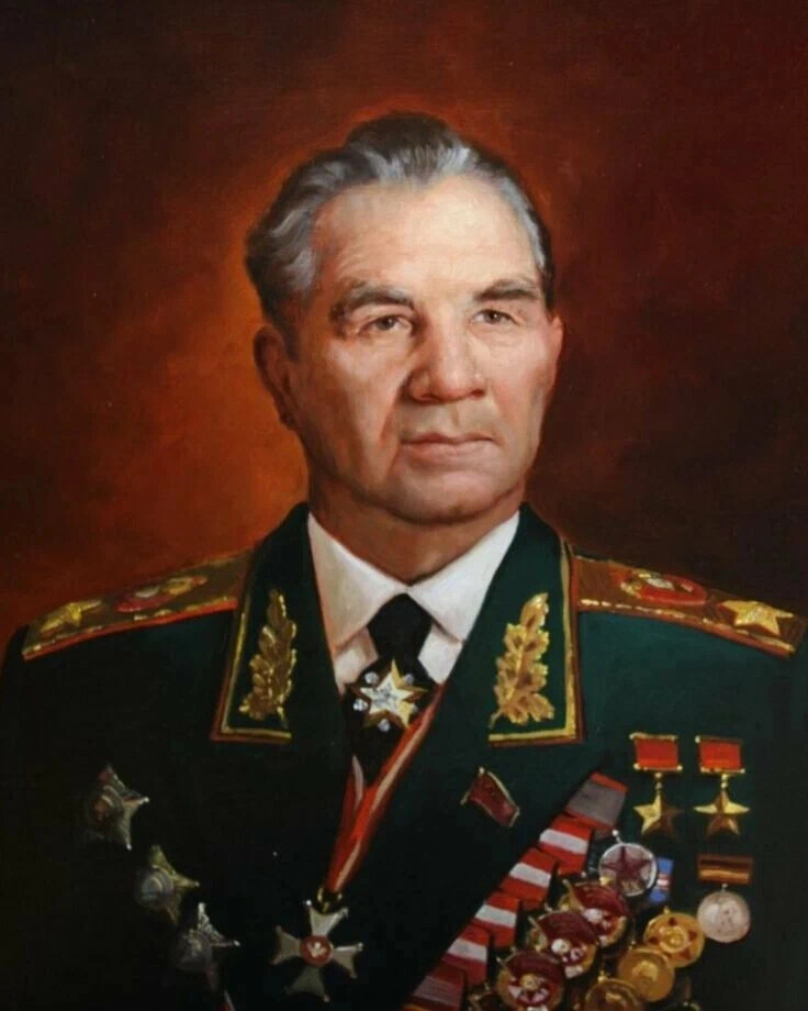 Генерал чуйков фото 18 марта День памяти Василия Ивановича Чуйкова (1900 - 1982) героя. Москва памят