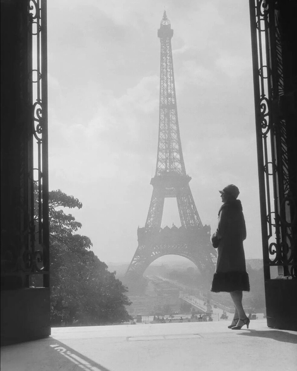 Парижа ретро