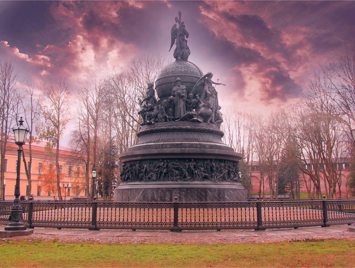 Памятник тысячелетия в новгороде. Михаил Осипович Микешин тысячелетие России. Микешин памятник тысячелетию России. Памятник тысячелетие России Великий Новгород. Михаил Микешин памятник тысячелетие России.