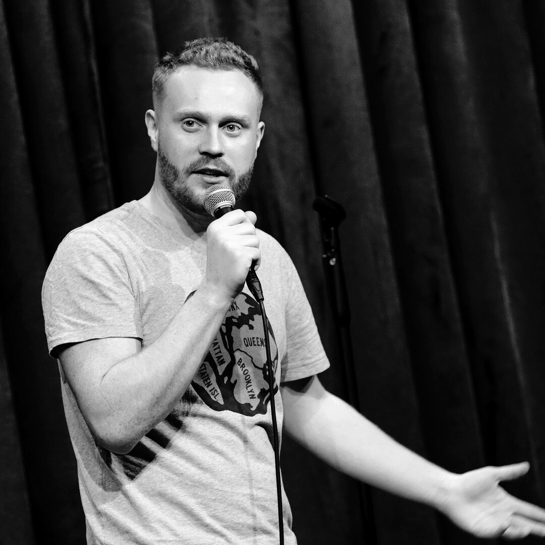 Стендап женя чебатков. Стендап женя чебатков. Yevgini chibatkov. Стендап комики чебатков. Стендап женя чебатков.