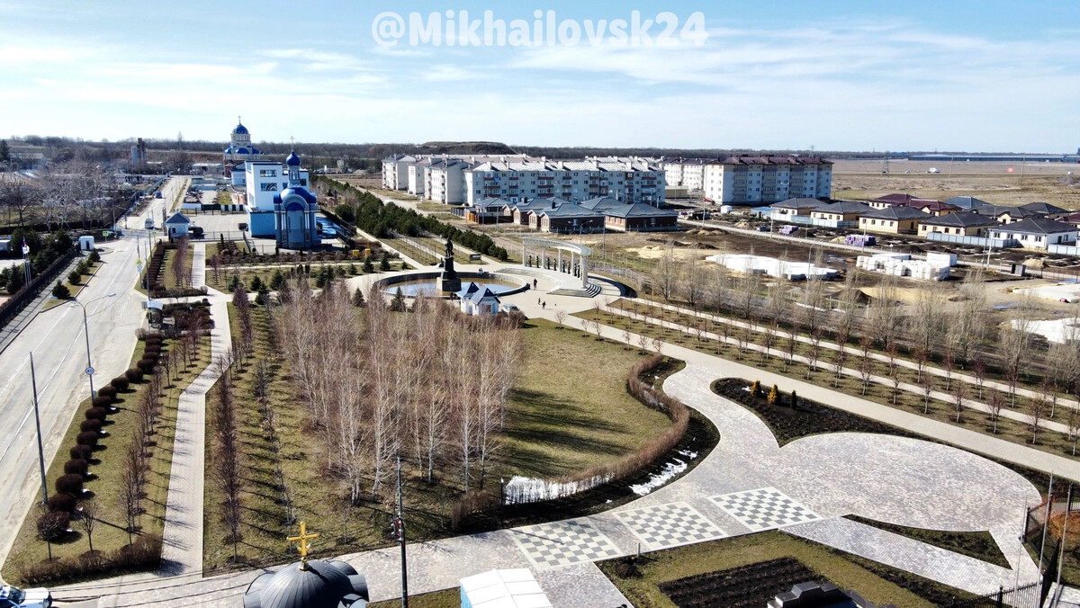 Погода михайловск. Парк Адмирал Михайловск. Адмиральский парк Михайловск Ставропольский край. ЖК Адмирал Михайловск. Адмирал в Михайловске Ставропольского края район.