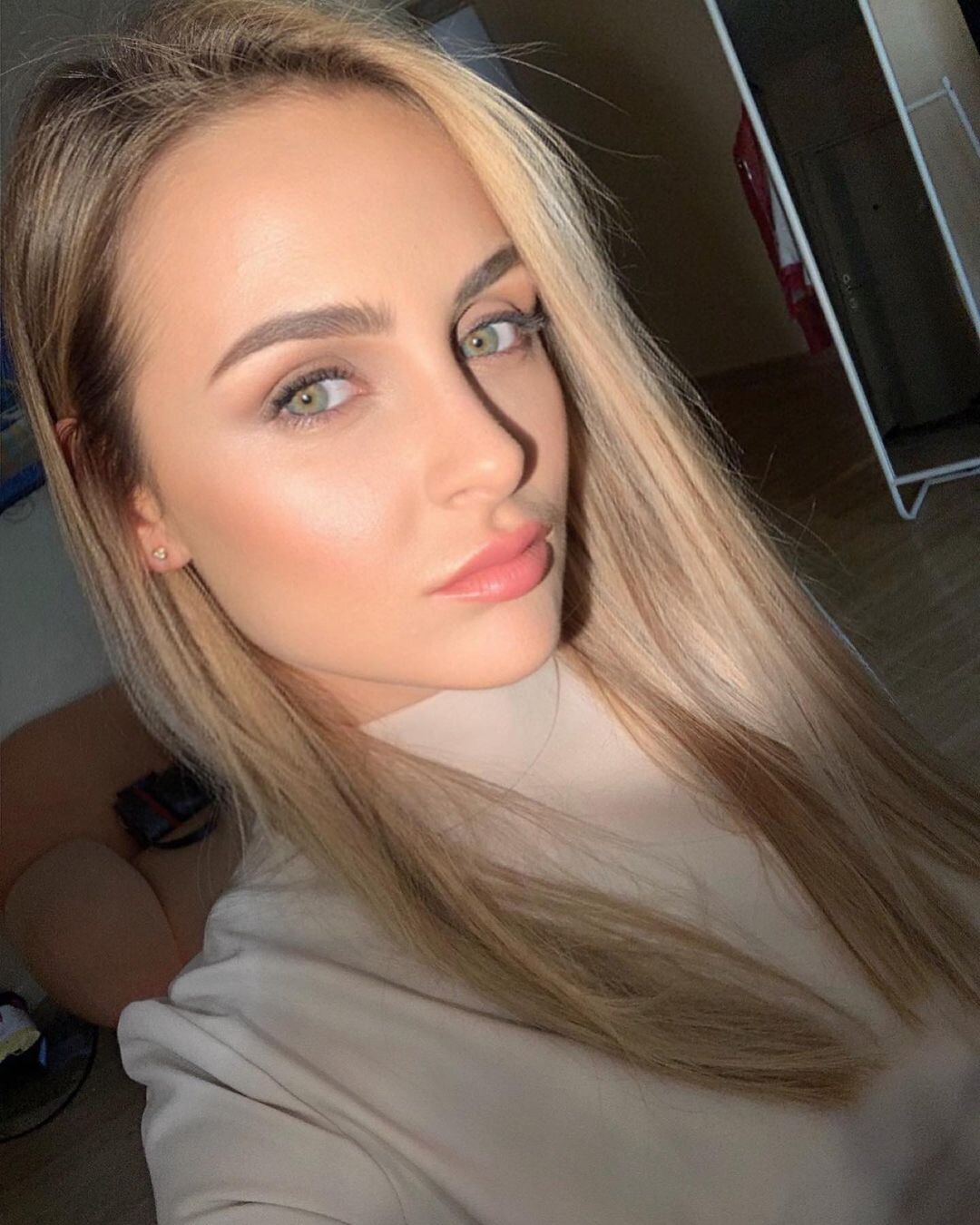 Ангелина дубровская фото с лещенко А давайте поговорим про ремонт (от фрац. pizdets) Открою этим постом серию. Анге
