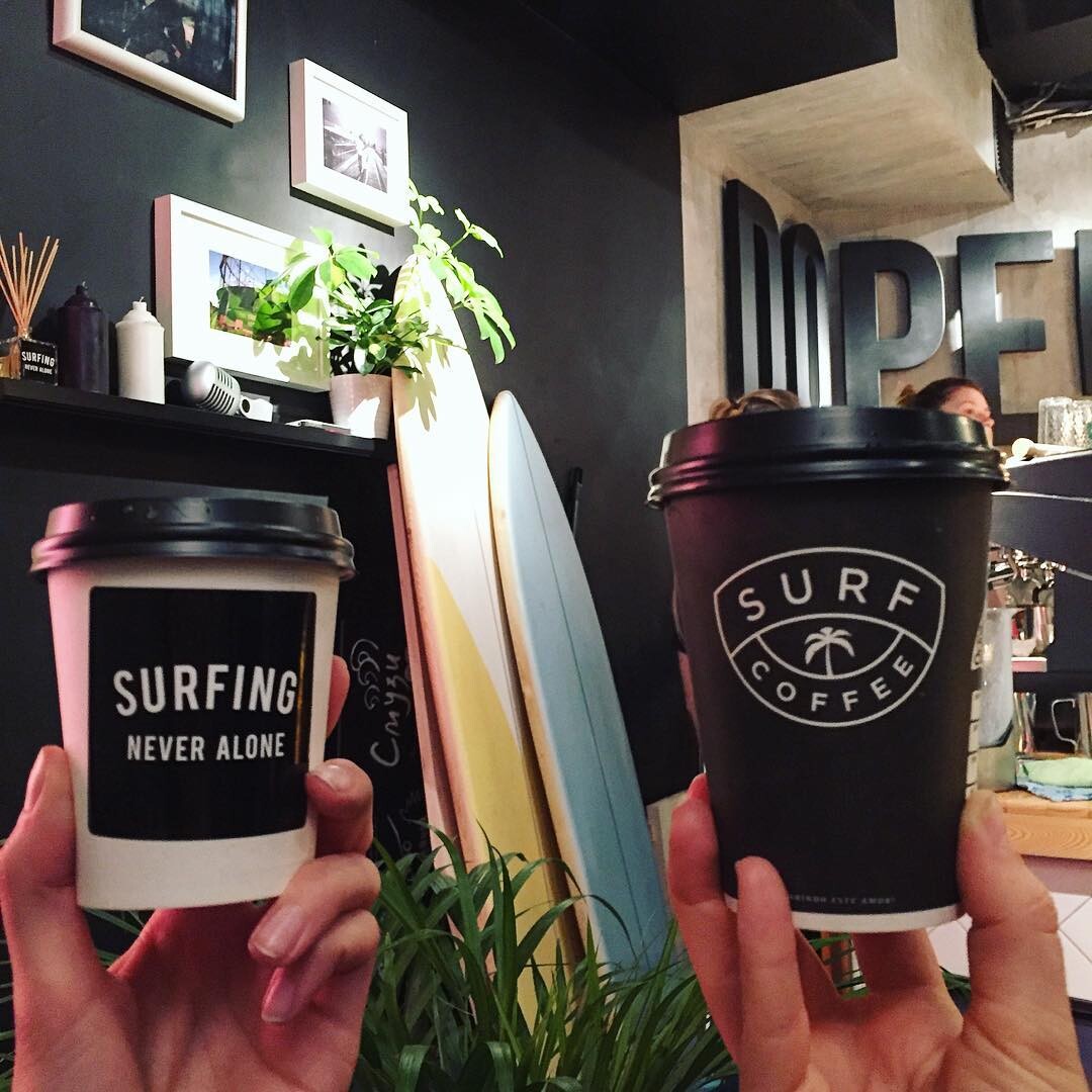 Surf coffee спб. Surf Coffee капучино. Surf Coffee стаканчики. Кофейня Уфа. Surf Coffee Авиапарк.