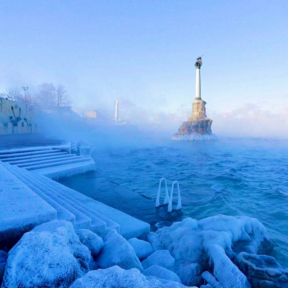 крымское море зимой