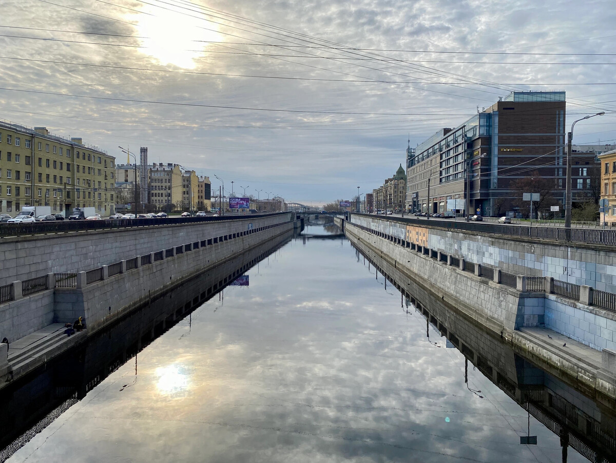 Обводная санкт петербург. Обводного канала набережная, 121 Санкт-Петербург. Петербург лето. Обводный канал 36. Утро России.