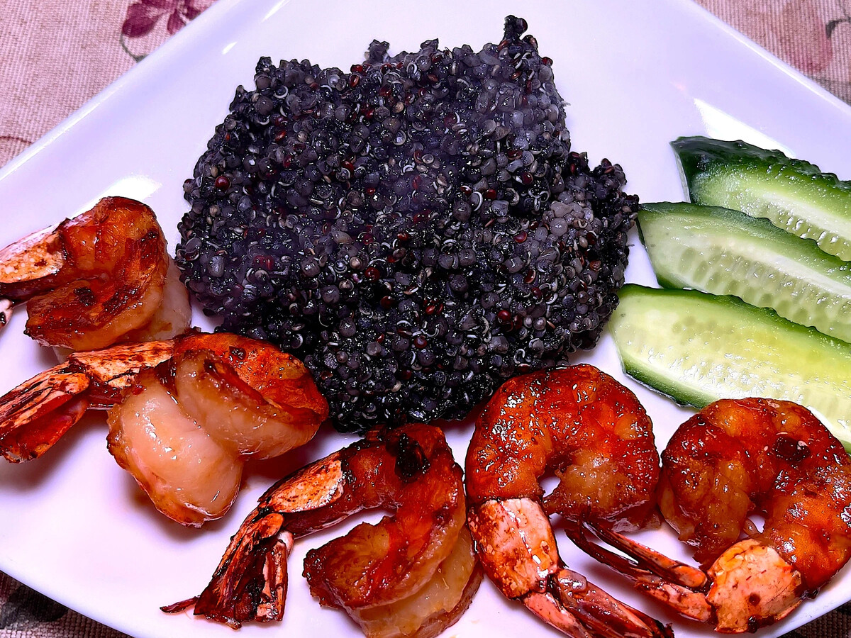 Чернила … есть чернила невидимые … есть чернила для третьего класса ...